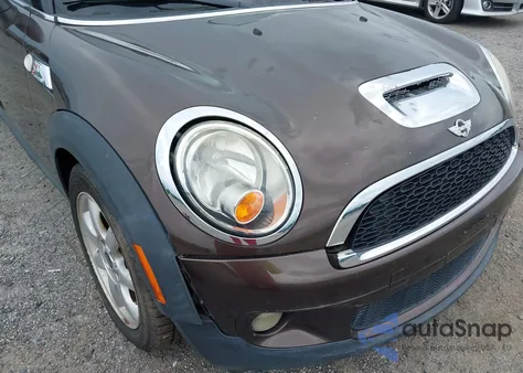 2010 Mini Cooper S Clubman S Clubman z USA, uszkodzony, nr VIN WMWMM3C58ATP94595